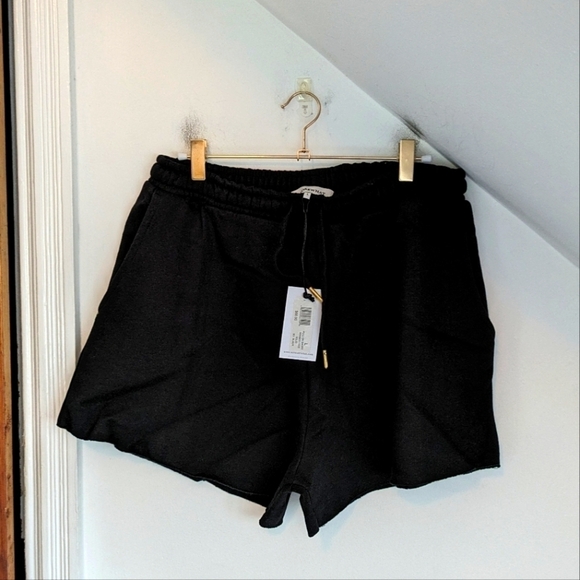 WEWOREWHAT Black Cotton Blend Elastic Waist Pull-on Sweat Shorts NEW Size L - Picture 1 of 5